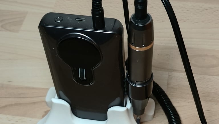 Support de ponceuse imprimé en 3D pour atelier