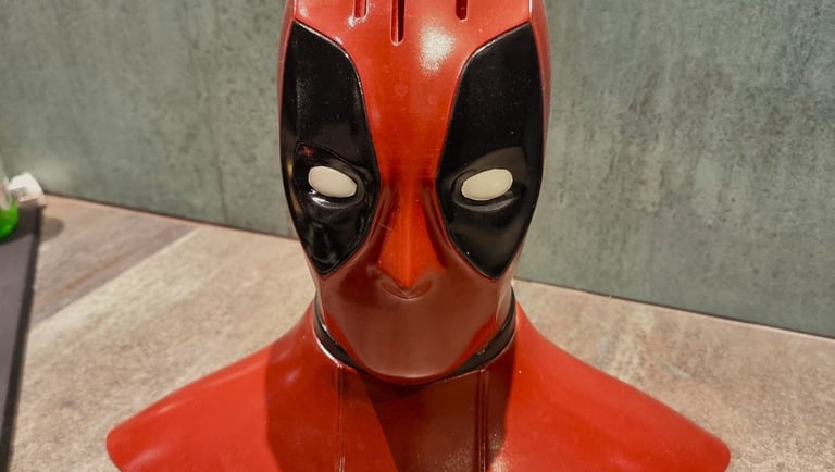 Porte-couteaux design inspiré de Deadpool imprimé en 3D