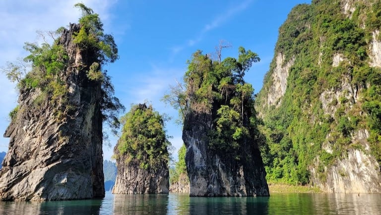 thailand khao sok national park cheow larn lake