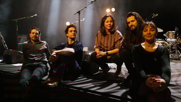 Photographie de groupe - attaché de presse