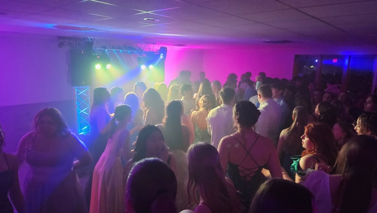 Full dance floor for Wisconsin High School Prom.