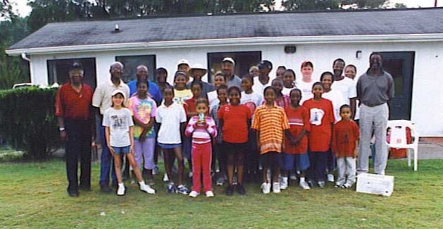 Par Four Golf Club  photo with group of youths