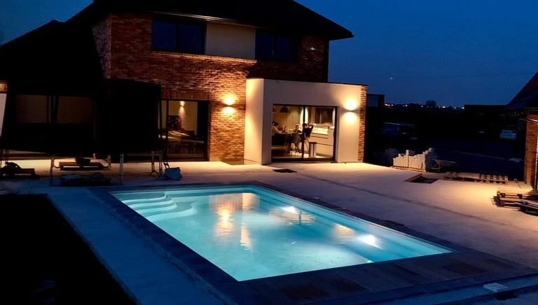 Mon de Pra modèle Unique / Pool concept piscines 79