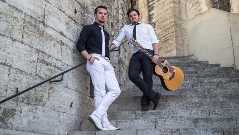 Photo extraite d'un shooting d'un duo de chanteurs