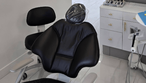 Dental chair cleaning in Toronto clinic