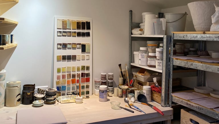 atelier d'émaillage de poteries