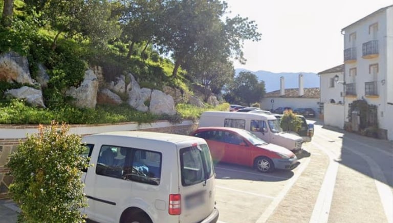 Punto de encuentro de la vía ferrata Castillo del Águila de Gaucín en el entorno del castillo