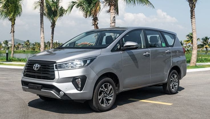 Innova Crysta & Hycross Rental in Trivandrum-Nazz Holidays