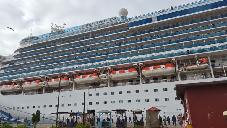Princess Emerald cruise ship side view, Hawaii departure February 2026