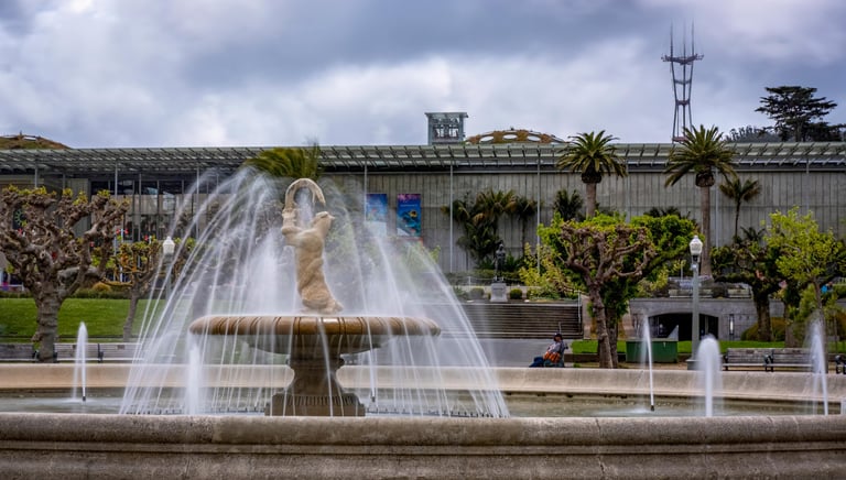The California Academy of Sciences with the Rideout Fountain in the foreground.