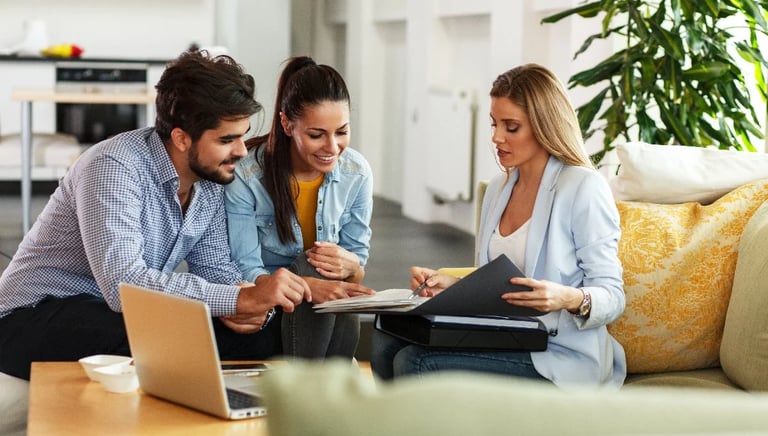 Lifestyle Assistant is talking to clients