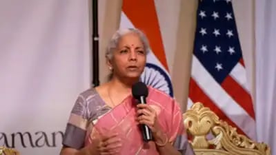 a woman in a pink sari sari sari sari sari sar