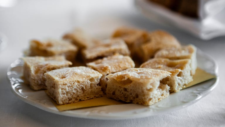 Pane e pasta fatte da Mauro Ricciardi al Ristorante LUV, Fiumaretta