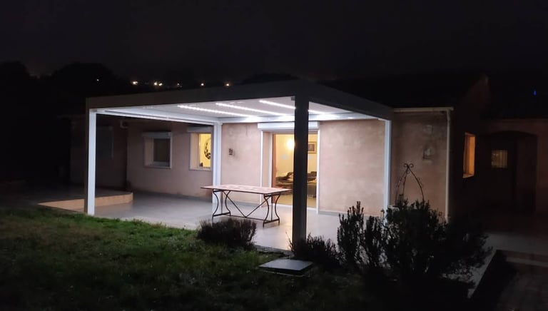 Pergola avec LED intégrées