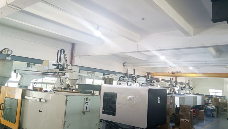 plastics injection molding machine lines enough capacity for mold injections