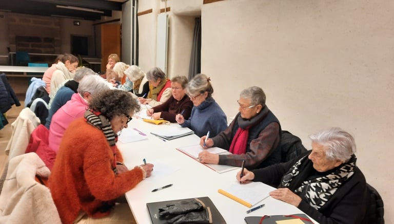 réunion des membres du club d'orthographe de Trégunc