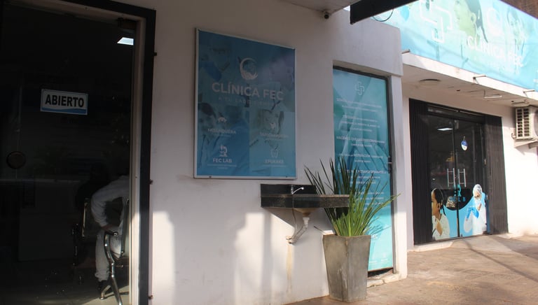 Fachada externa de la clínica