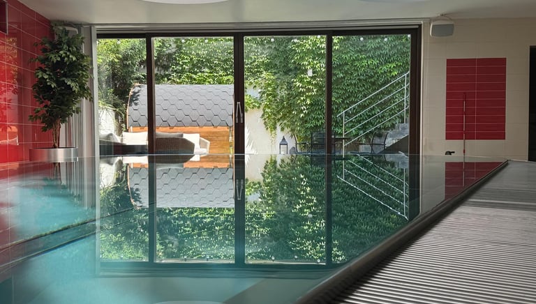 Velký soukromý bazén v privátním wellness Praha 12