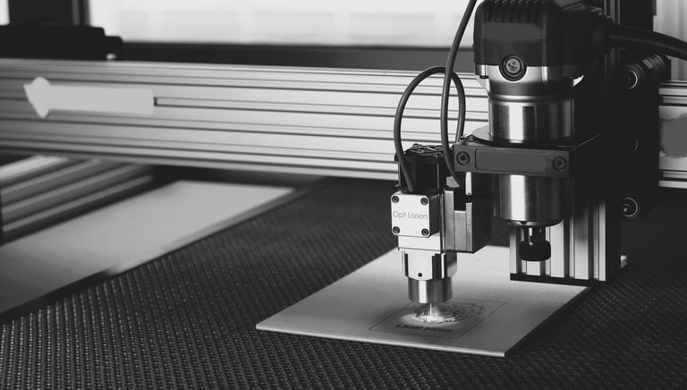 logotipos 3D y señalética corporativa con corte láser