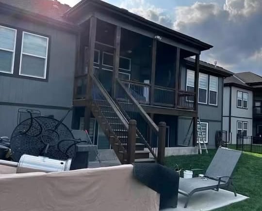 Exterior house painting and trim refresh in Blue Springs MO