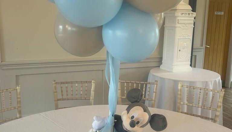 mickey-mouse-table-decorations-liverpool.jpg