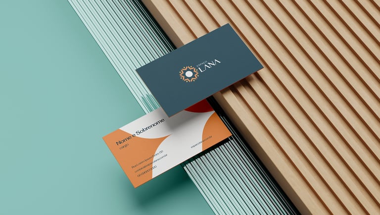 Elegant business card with the visual identity of Espaço Lana on a background of wood and glass