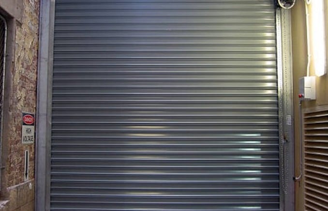 Porta de Enrolar em São Cristóvão RJ3