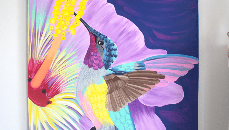Cuadro en lienzo pintado a mano con colibrí multicolor y flor tropical, decoración moderna.