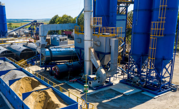 Usina de produção de asfalto