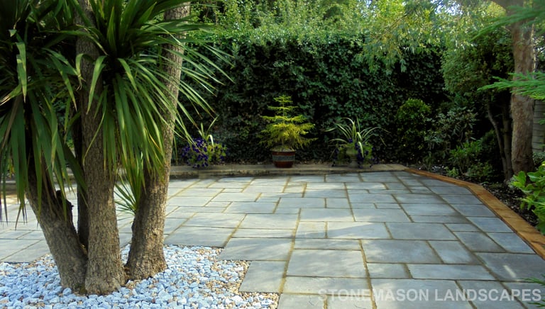 Replica antique grey stone multi size slabs patio project pack