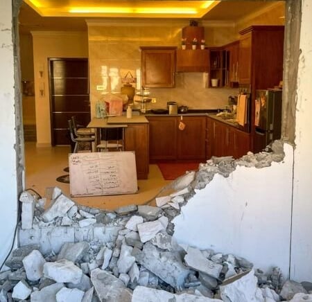 معلم بناء في الطائف عامل تكسير جدار بالطائف عمال تكسير جدار مف