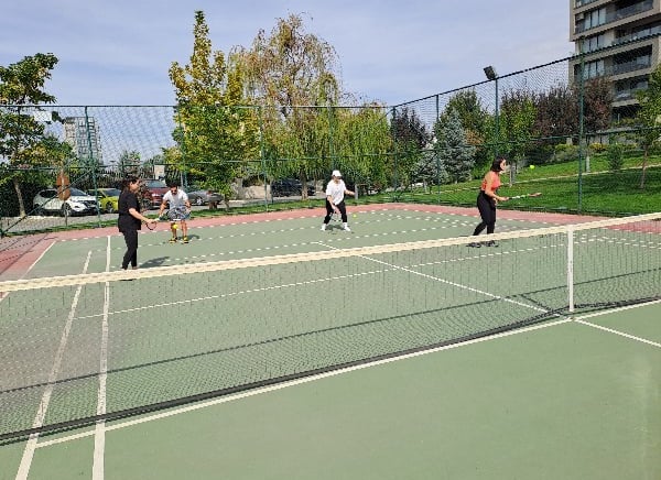 Çayyolu tenis kursu, çayyolunda tenis dersi