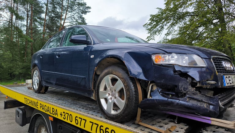 automobilio pervežimas po avarijos