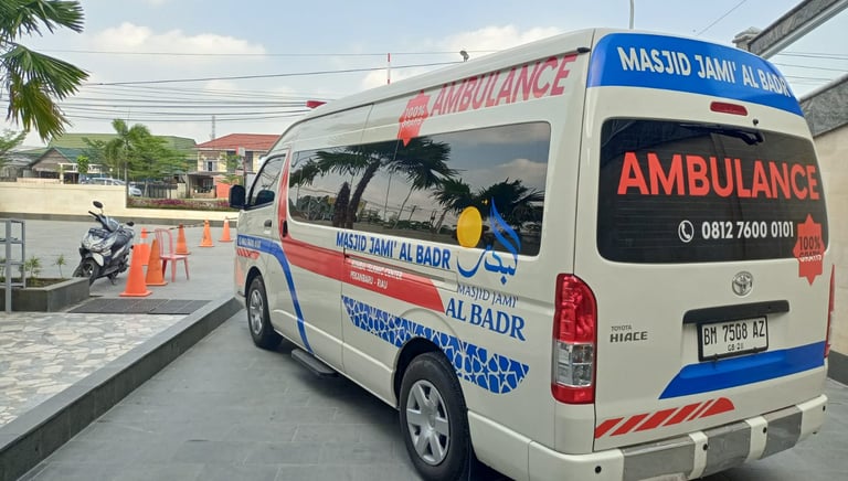 Armada Ambulans Gratis Masjid Jami' Al Badr