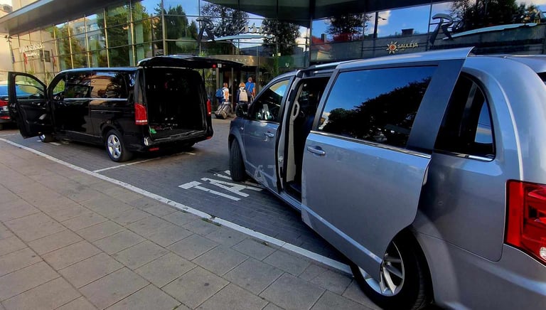 taxi cars in front of hotel in Kaunas