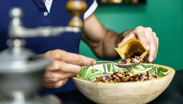 Une boutique zen avec des préparations d'herbes maison