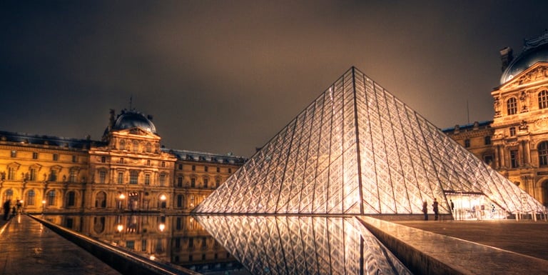 The Louvre through the eyes of See Paris