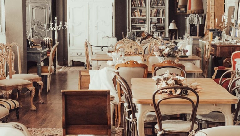 Imagen de una tienda de muebles de segunda mano