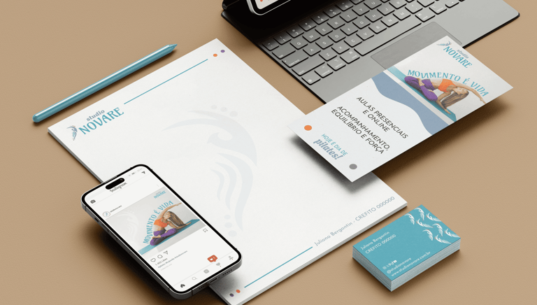 Papelaria com identidade visual criada pela Delinear para Studio Novare