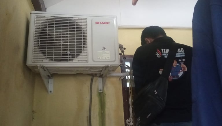 Kamuning Teknik melayani berbagai kebutuhan Service AC di Bogor, mulai dari isi freon, service AC ru