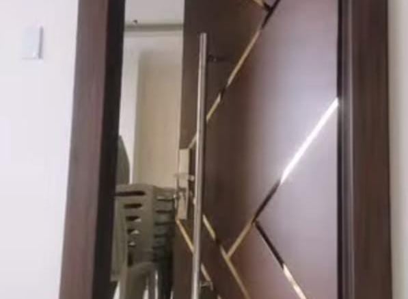 FABRICACION Y DISEÑOS DE PUERTAS METALICAS O DE ALUMINIO