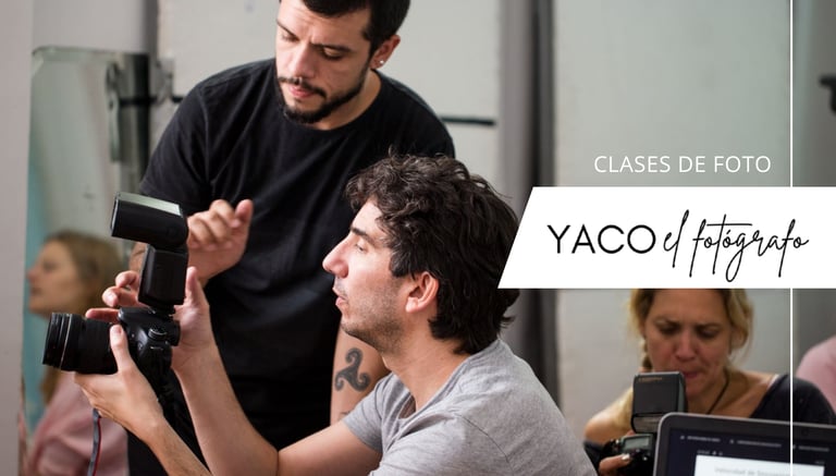 alumnos y docente en clase