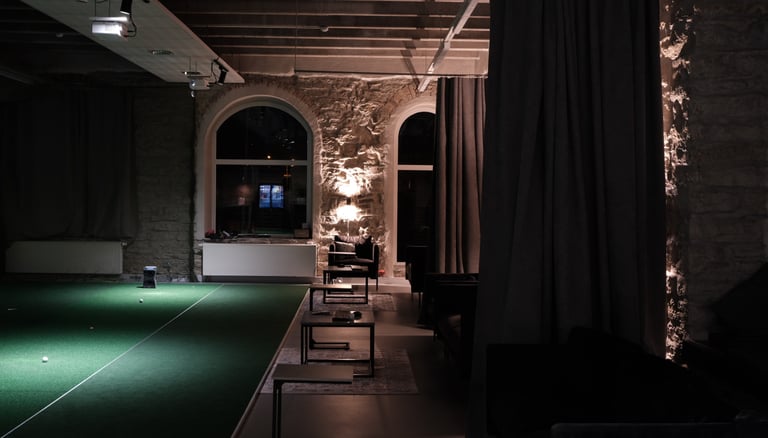 golf studio lounge