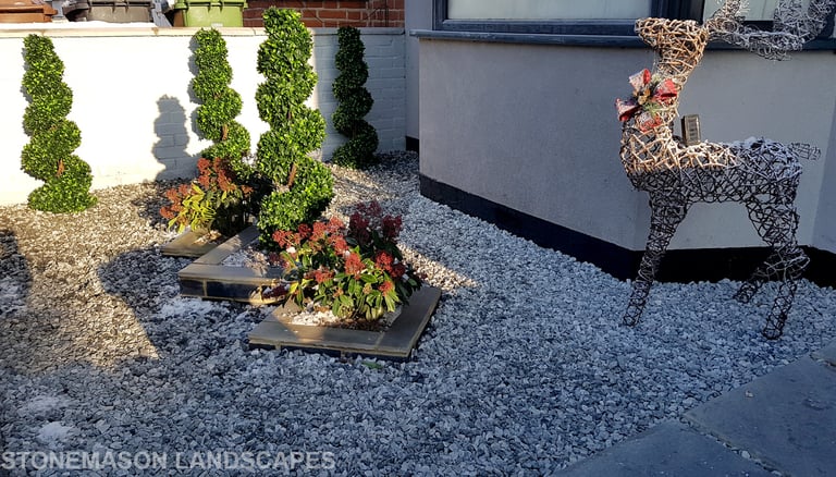 Tripple Diamond Dynamic Raised Modern Planters, Artificial Toparies Small Front Garden