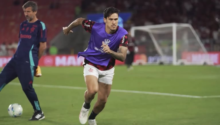 O torcedor flamenguista espera poder contar com Pedro na final da libertadores 2025.