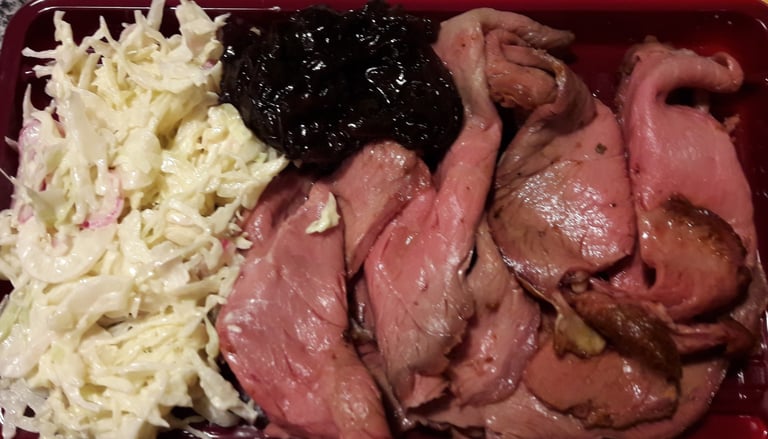 Roast beef, coleslaw and caramelized onions for your lunch box in Fort Lauderdale