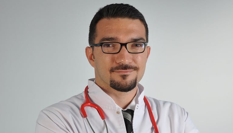 Emre Göçer doktor