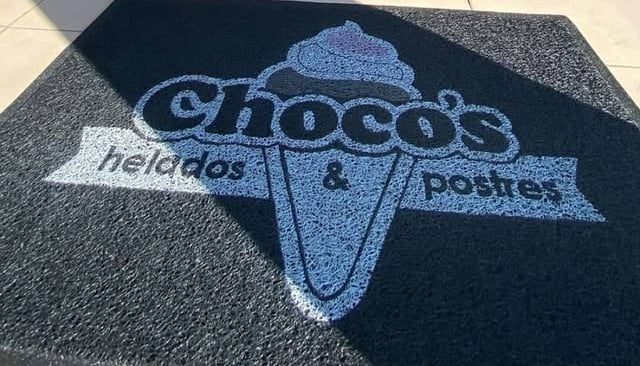 Felpudo personalizado con logo heladeria chocos