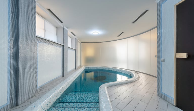 Luxury Smart Glass for Hotels – Privacy & Comfort