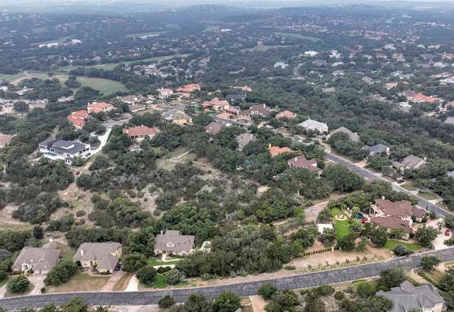 Modern home with gleaming windows, window cleaning in Stone Oak, TX